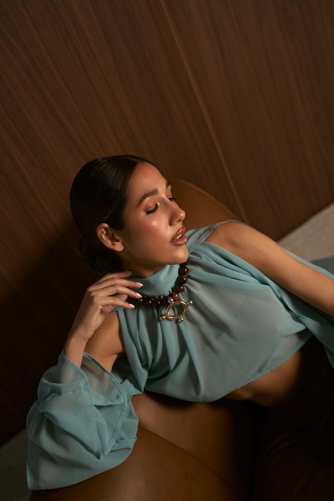 SERAPHINE TWO TONE STATEMENT NECKLACE - RED TIGER EYE